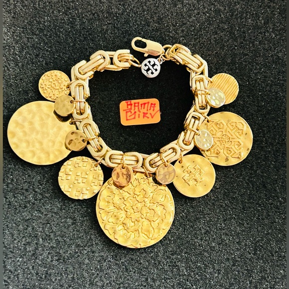 NWOT Tory Burch charm bracelet - Picture 2 of 15